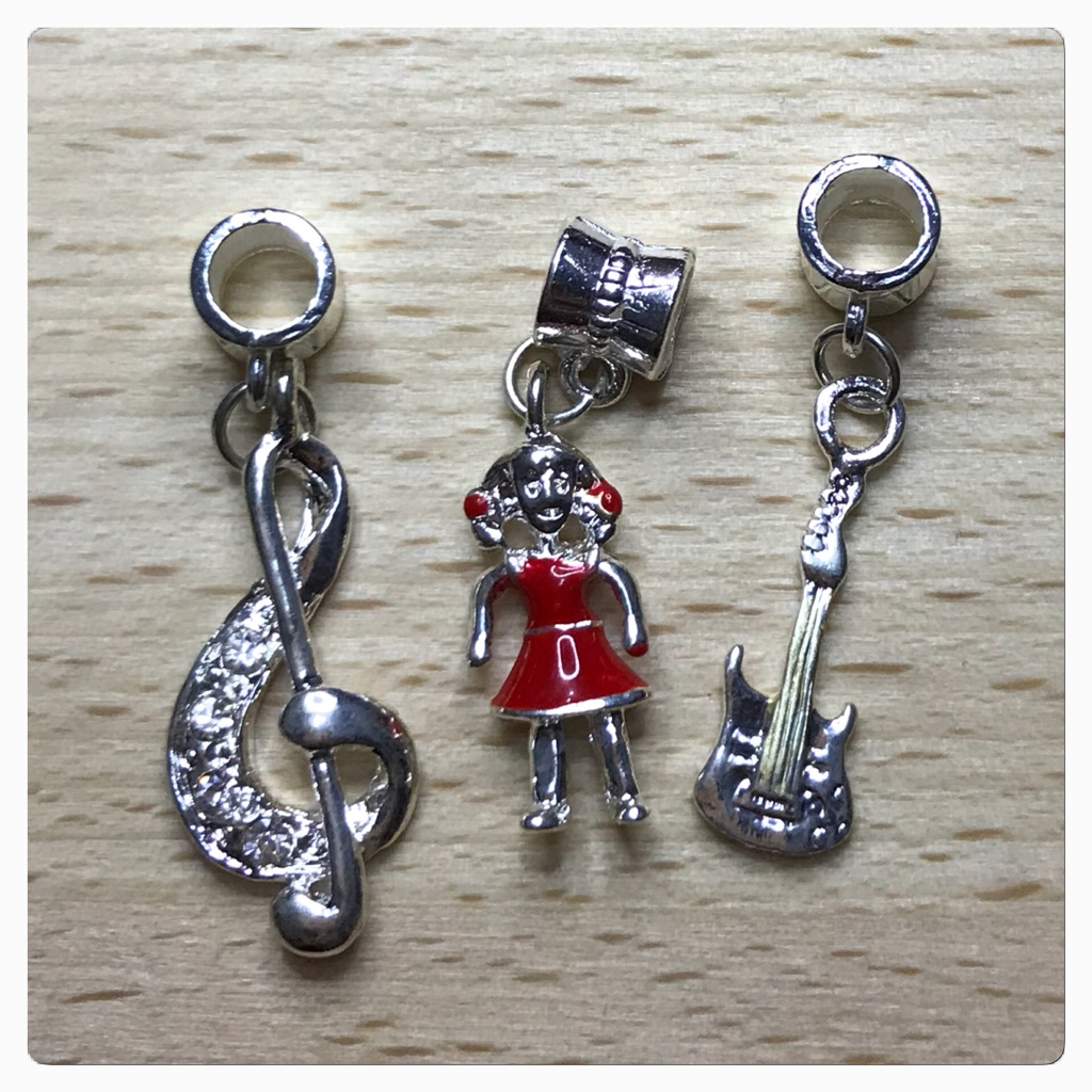 Melody Girl Guitar Dangle Charm Bundle Set